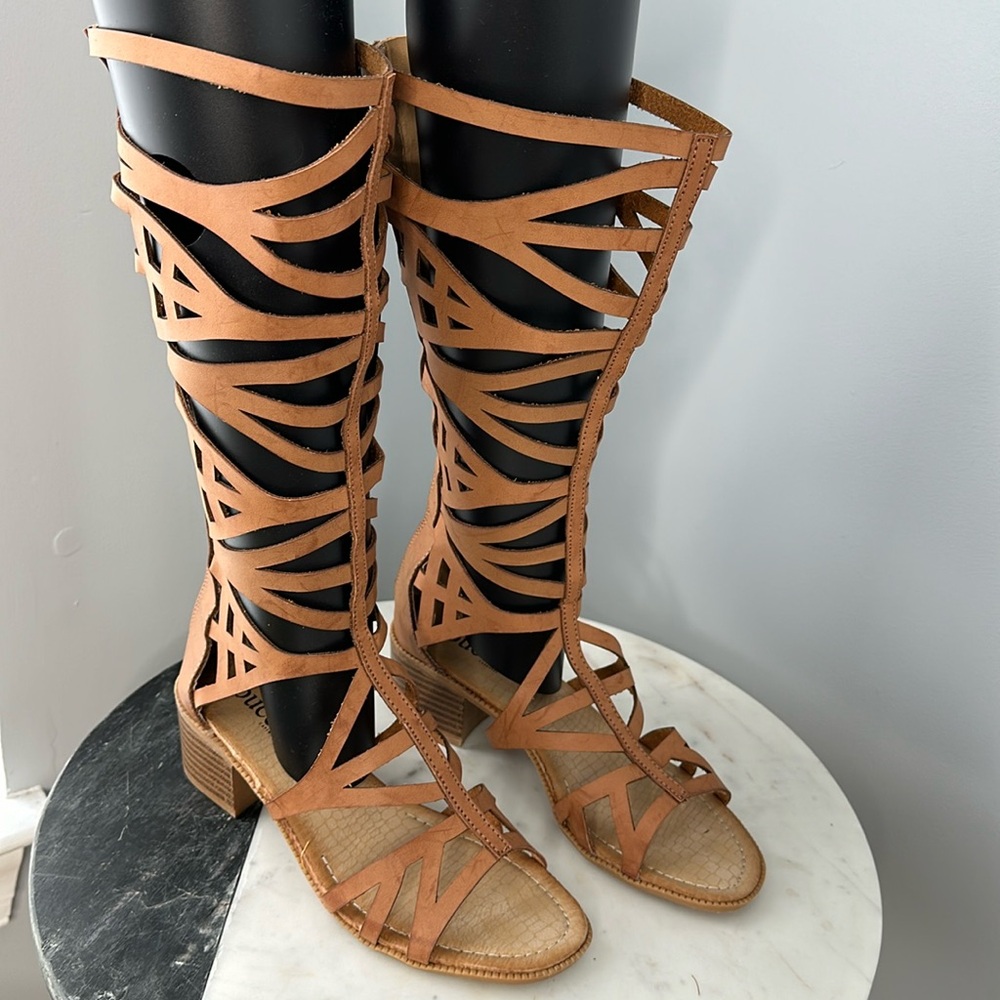 Bucco Glarey Gladiator Cutout Sandals, Size 5.5